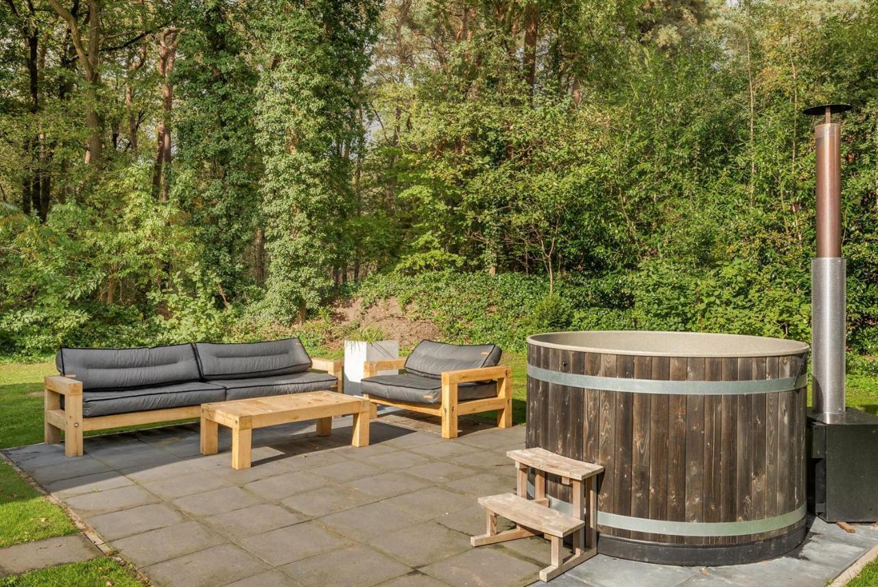 Beautiful English Villa With Hottub 쥐드볼드 외부 사진